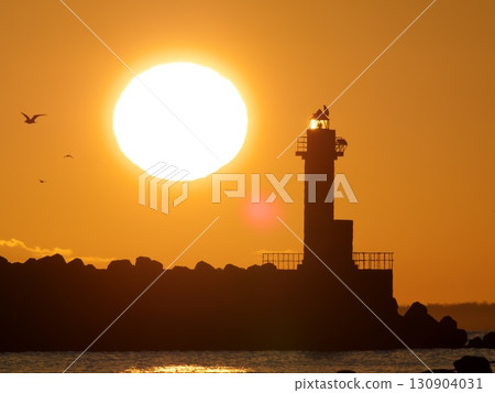 北海道士別漁港的燈塔與風暴的離去 130904031