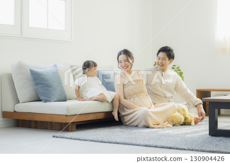 家庭的客廳 家庭的客廳 130904426