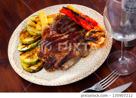 Fried beef with vegetables 130907212