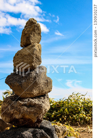 Weathered rocks and piled stones 130910237