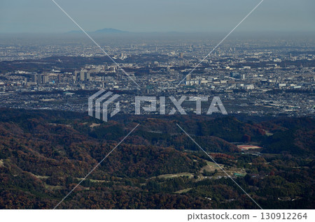 View from the observation deck at the summit of Mt. Butsuga in Tanzawa, Sagamihara city and Mt. Tsukuba in the distance View from the observation deck at the summit of Mt. Butsuga in Tanzawa, Sagamihara city and Mt. Tsukuba in the distance 130912264
