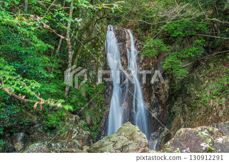 大津市北小鬆的名勝：滋賀縣妖梅瀑布（Metaki） 130912291