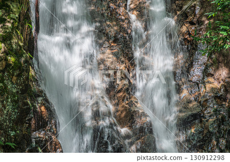 A famous spot in Kitakomatsu, Otsu City: Youbai Falls (Metaki), Shiga Prefecture A famous spot in Kitakomatsu, Otsu City: Youbai Falls (Metaki), Shiga Prefecture 130912298