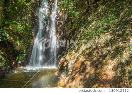 A famous spot in Kitakomatsu, Otsu City: Youbai Falls (Metaki), Shiga Prefecture 130912312