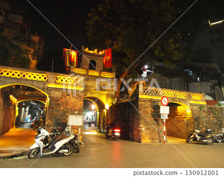 東河門在河內,越南 東河門在河內,越南 130912801