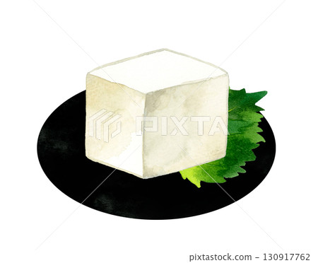 盤子裡的豆腐和紫蘇葉。手繪水彩畫，描繪日本料理。 130917762