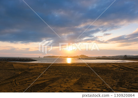 Ogigahama Beach at dusk, Tanabe City, Wakayama Prefecture 130920864