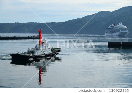 Morning at Miyako Port: Luxury cruise ship Asuka III arrives 130922365