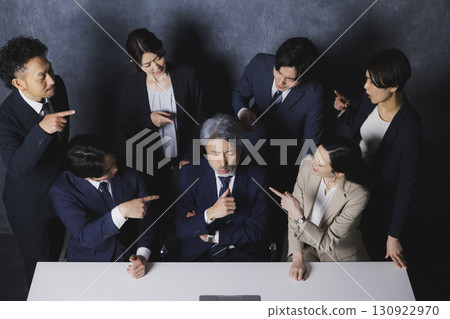 看電腦的人 130922970