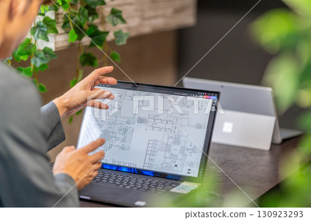 半導體電路圖設計：1人 130923293