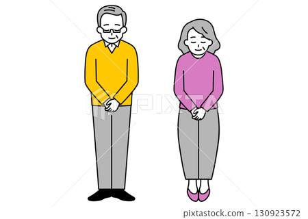 老年男女鞠躬（全身） 130923572