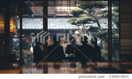 日本的商務招待 130923601