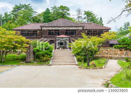 岡山縣高樑市吹屋故鄉村舊吹屋小學本校舍 130923805