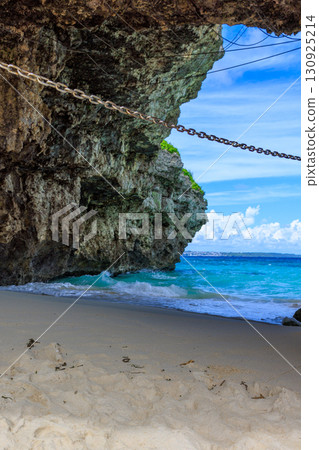 Miyakojima Sunayama Beach and the emerald green sea 130925214