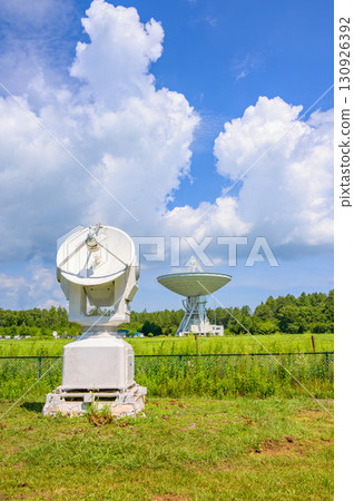 45m radio telescope and radioheliograph [National Astronomical Observatory of Japan, Nobeyama Radio Observatory] 130926392