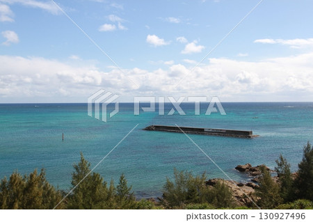 The sea of Ginoza Village, Kunigami County, Okinawa Prefecture 130927496