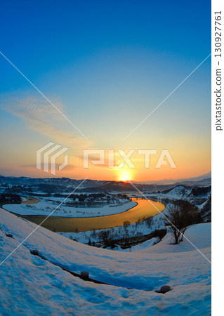 Sunrise from Yamamotoyama Plateau (Niigata Prefecture) 130927761