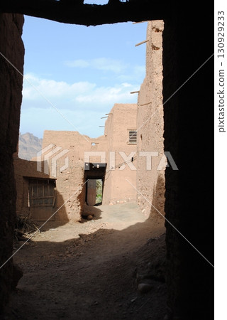 Ait Ben Haddou, famous berber ksar, a fortified village in Morocco. Many films have been shot here. Ait Ben Haddou, famous berber ksar, a fortified village in Morocco. Many films have been shot here. 130929233