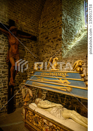 Interior of the Basilica of the Holy Blood, Catholic basilica housing a relic of the Holy Blood of Christ in Bruges, Belgium Interior of the Basilica of the Holy Blood, Catholic basilica housing a relic of the Holy Blood of Christ in Bruges, Belgium 130931758