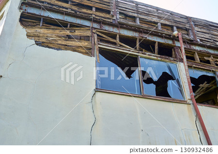 A dilapidated house. The exterior of the building symbolizes the problem of vacant houses. A dilapidated house. The exterior of the building symbolizes the problem of vacant houses. 130932486