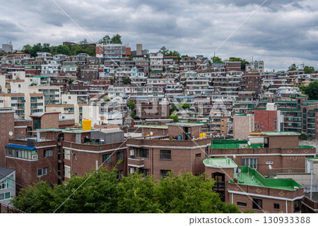 Panoramic cityscape view of downtown Seoul, capital of South Korea Panoramic cityscape view of downtown Seoul, capital of South Korea 130933388