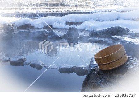 Snowy scenery at Misasa Onsen 130938727