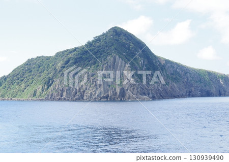 隱岐島前的小島景色 隱岐島前的小島景色 130939490