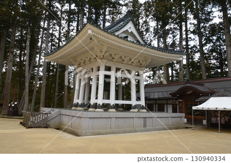 Daito Bell / White Bell Tower (Danjo Garan / Koyasan / Koyasan, Koya-cho, Ito-gun, Wakayama Prefecture) 130940334