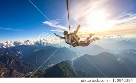 sky diving 130943394