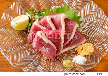 鴨肉刺身 130944916