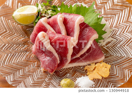 鴨肉刺身 130944918