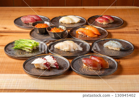 看起來很美味的壽司 130945402
