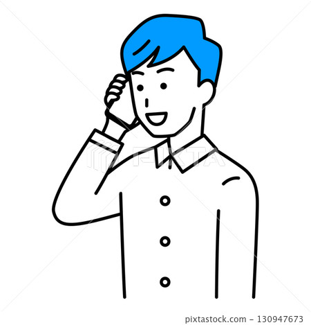 一名年輕男子在智能手機上發言 一名年輕男子在智能手機上發言 130947673