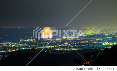 從真石山登山道觀賞千秋夢煙火和夜景 從真石山登山道觀賞千秋夢煙火和夜景 130947803