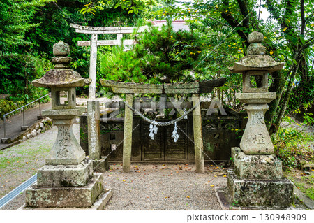 Tateiwa Shrine [Mimitsu-cho, Hyuga City, Miyazaki Prefecture] 130948909