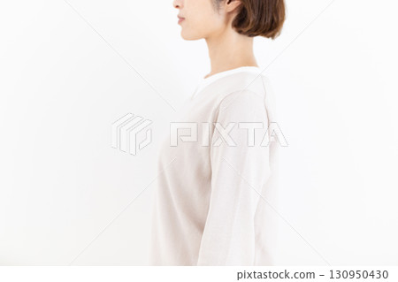 中年女性的正確姿勢 130950430