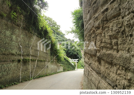 燈籠坡大師切割隧道（千葉縣富津市） 130952139