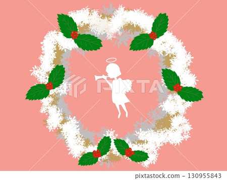 聖誕花環，上面有吹笛子的小天使的輪廓、雪、冬青、紅漿果 130955843