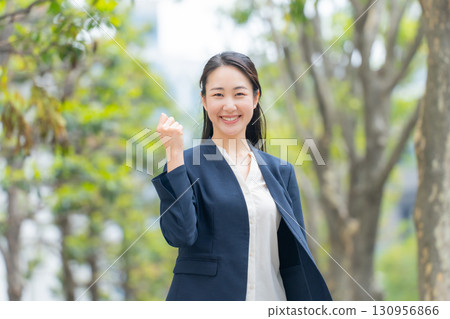 女性商務戶外拳頭泵 130956866