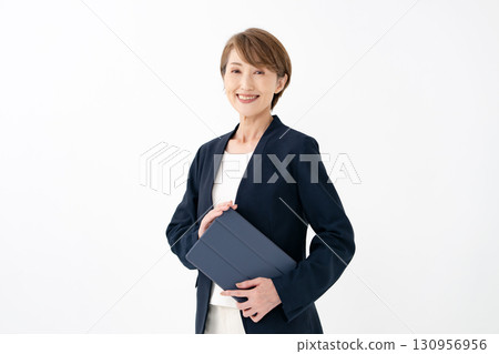 女性商務平板電腦 130956956