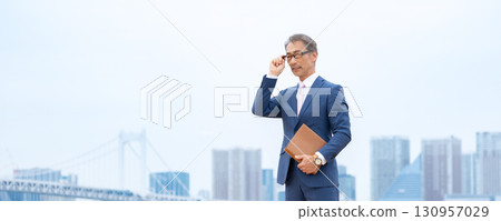 商人，建築物，眼鏡 130957029