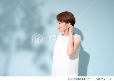 美麗女人的影子 130957484