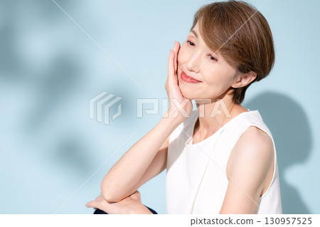 Beauty woman Beauty woman 130957525