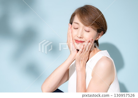 Beauty woman Beauty woman 130957526