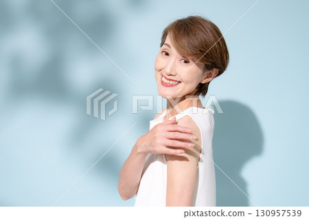 Beauty woman 130957539