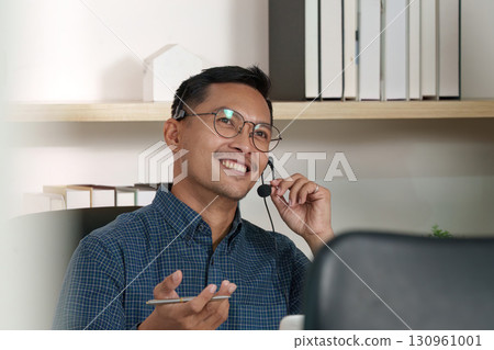 Call Center Team Collaborating on Customer Support Solutions Call Center Team Collaborating on Customer Support Solutions 130961001