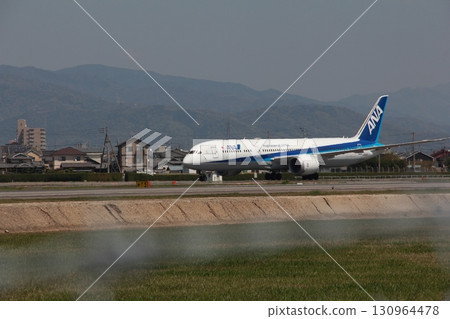 愛媛郡松山機場，客機起飛 130964478