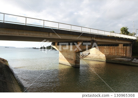 神奈福地川河口 130965308