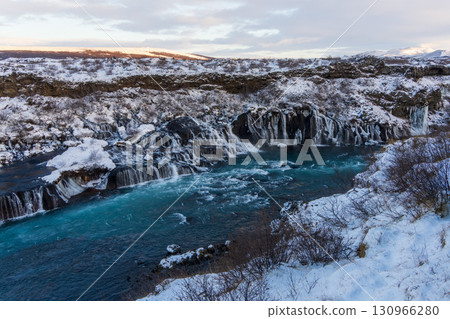 赫倫瀑布和冬季雪景 赫倫瀑布和冬季雪景 130966280