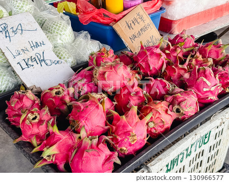 Fruit section Dragon fruit Overseas Fruit section Dragon fruit Overseas 130966577